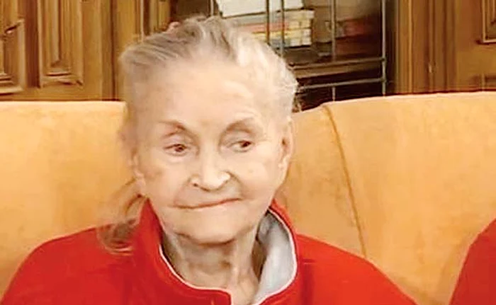 
    Zina Dumitrescu (82 de ani)  