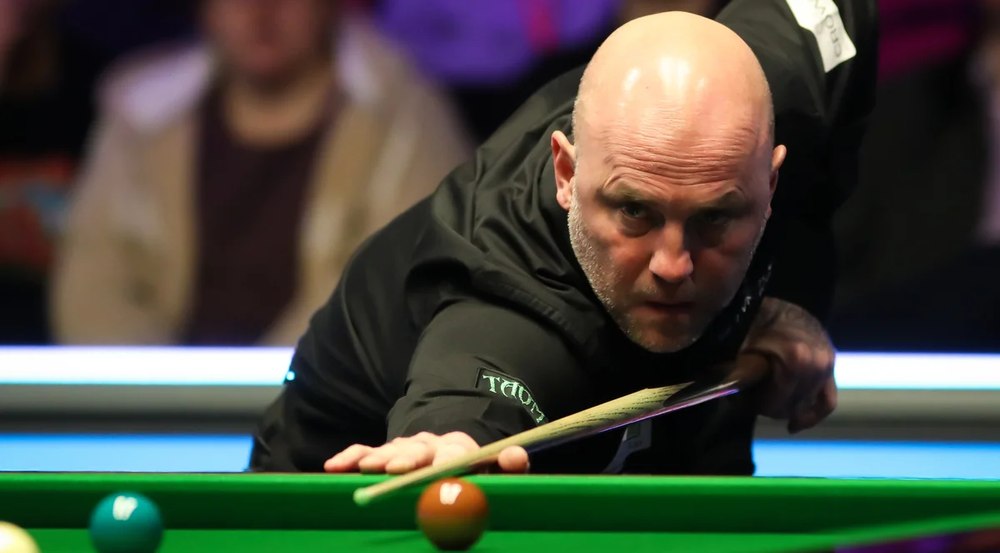 Mafia pariurilor lovește și în snooker. Mark King, suspendat 5 ani pentru trucarea unui meci