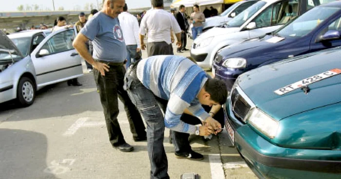 Şoferii câştigă în Justiţie dreptul de a-şi înscrie maşina în circulaţie pe bani mai puţini  