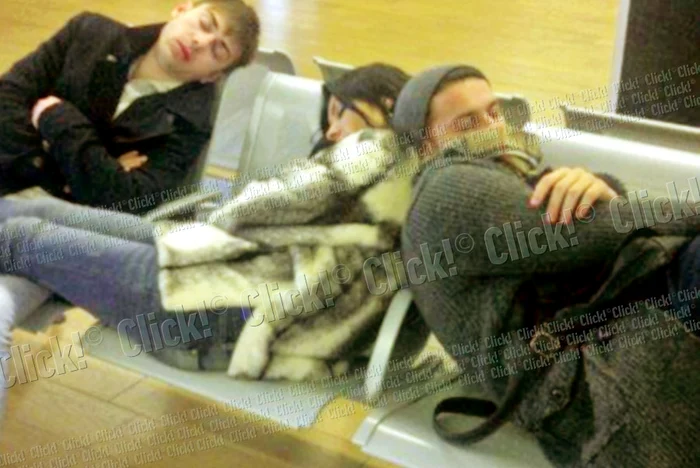 Celia a adormit în aeroport