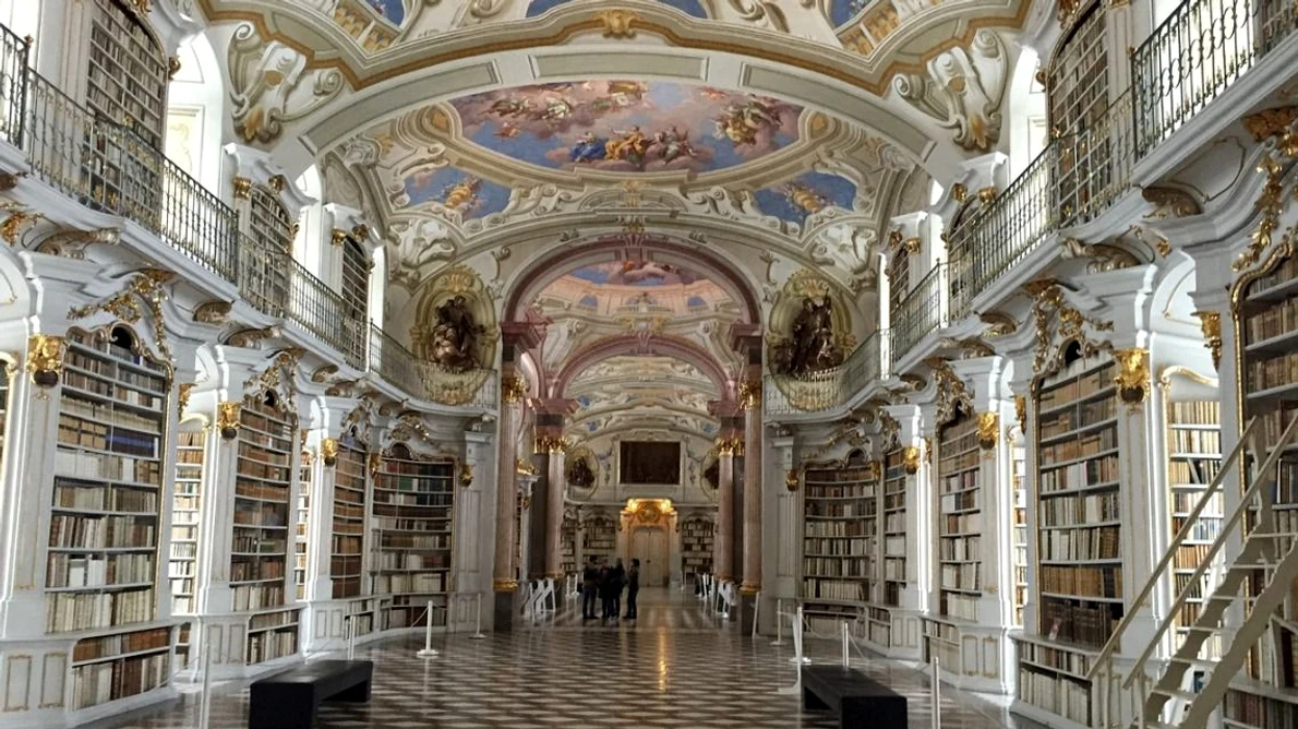 Biblioteca Abaţiei Admont   tur virtual gratuit al uneia dintre cele mai renumite biblioteci monastice din lume jpeg