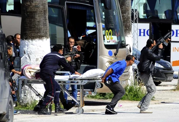 22 de persoane au murit în atacul terorist din Muzeul Bardo