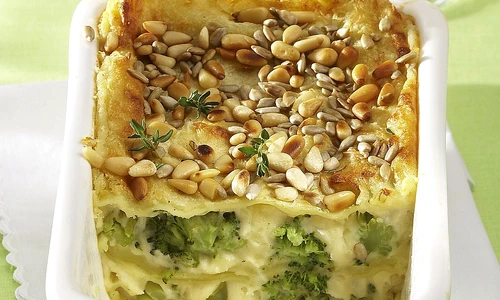 lasagna cu broccoli si seminte de pin jpeg