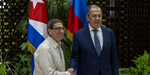 Serghei Lavrov si omologul cubanez Bruno Rodriguez Foto EPA EFE jpg
