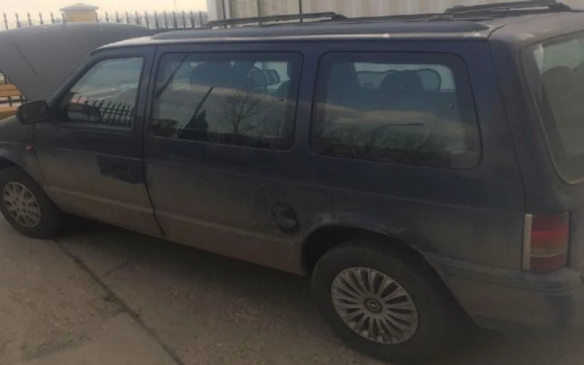 Maşina cu acte false depistată la Galaţi FOTO Poliţia de Frontieră
