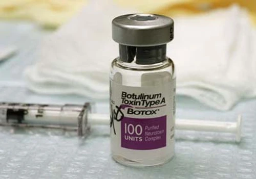 Botox are folosit mai ales în industria cosmetică