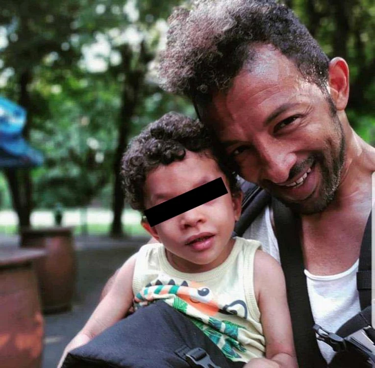 Kamara şi micuţul Leon