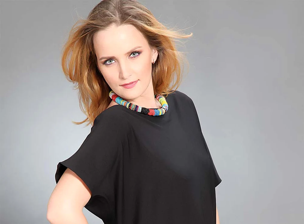 Ioana Maria Moldovan prezintă știrile Focus din Inima României la Prima TV