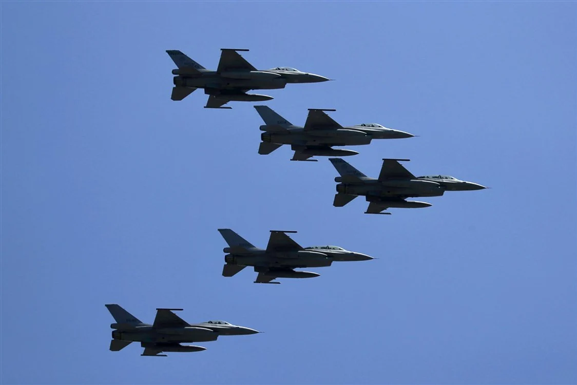 Taiwan a detectat avioane chineze FOTO EPA EFE