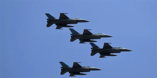 avioane de lupta militare f16 taiwaneze foto epa efe 10459356 jpg