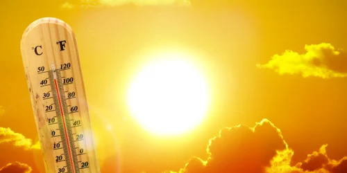 Canicula - caldura - termometru - FOTO Shutterstock