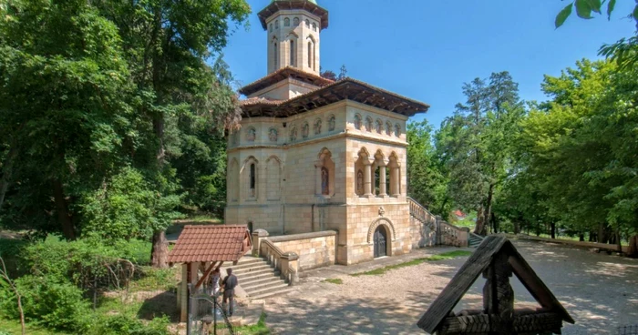 La Biserica Florica sunt înmormântaţi trei foşti prim-miniştri FOTO: ziarullumina.ro