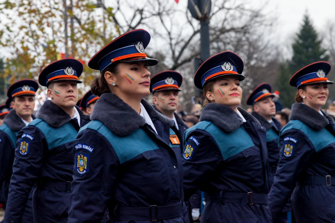 
    Parada militară de 1 Decembrie poate fi urmărită live la TVR 1, Antena 3 sau Pro TVfoto: Inquam Photos  