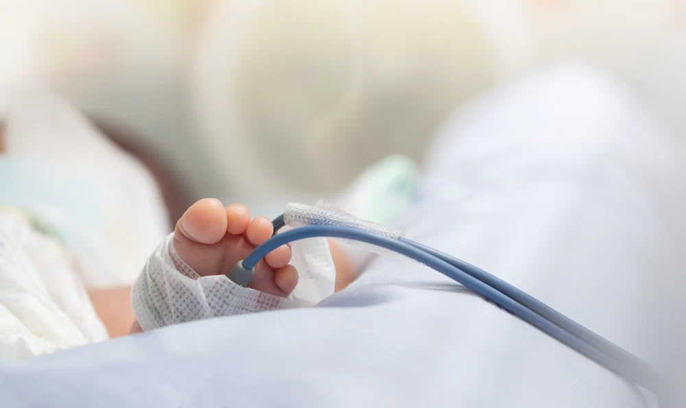 Părinții unui bebeluș nu vor sânge de la donatori vaccinați anti-COVID-19 FOTO Shutterstock