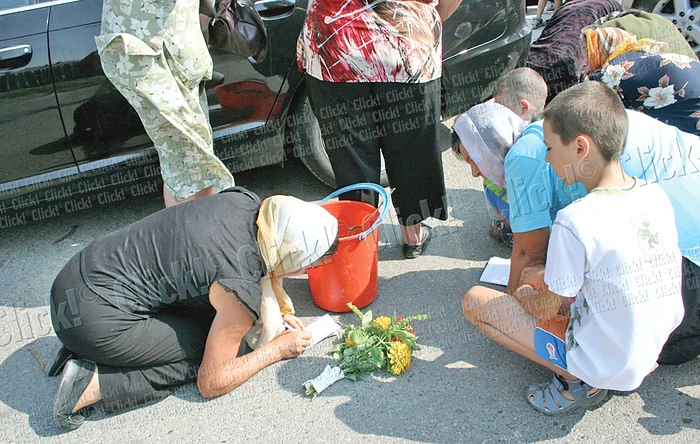 O femeie prezentă la slujbă s-a rugat să scape de secetă