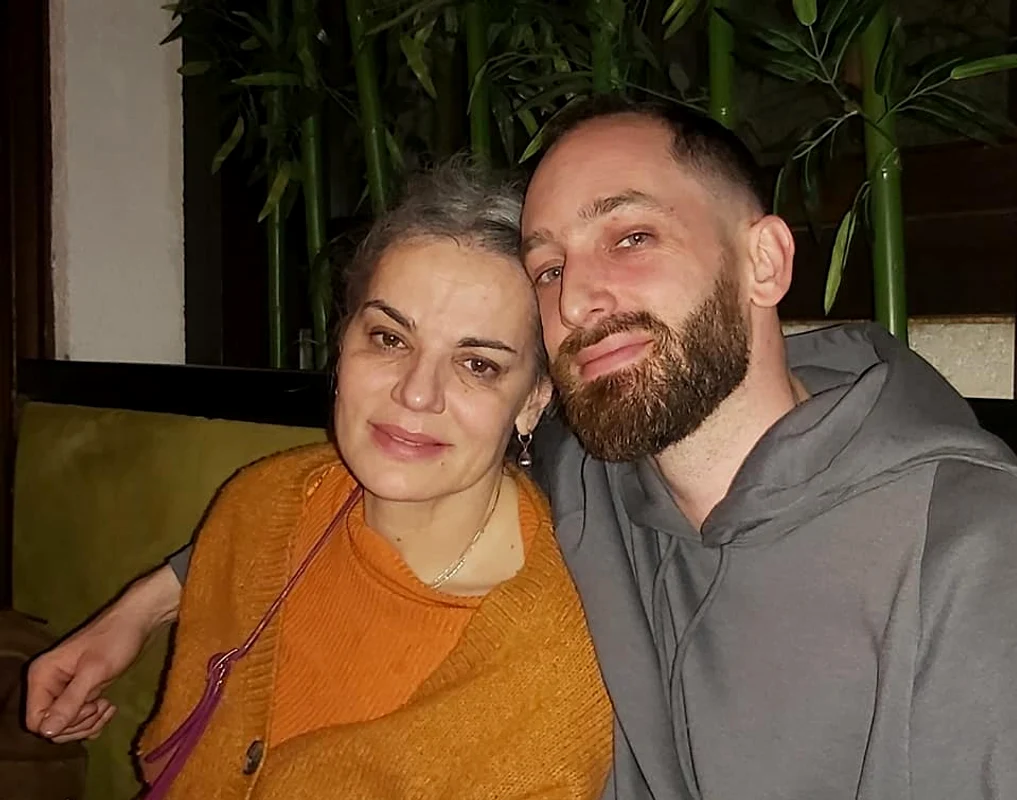 Maia, alături de fiul ei, Tudor Aaron Istodor 
