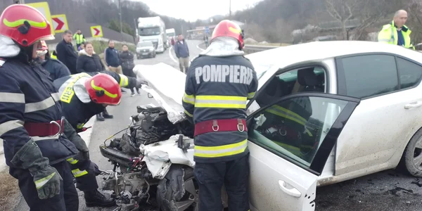 Accident pe DN7 în Blidari Vâlcea Foto ISU Vâcea jpeg