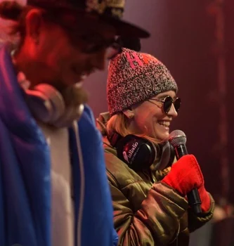 Andreea Esca și bloggerul Otravă, Dj ei la Poiana Brașov Sursa: Instagram 