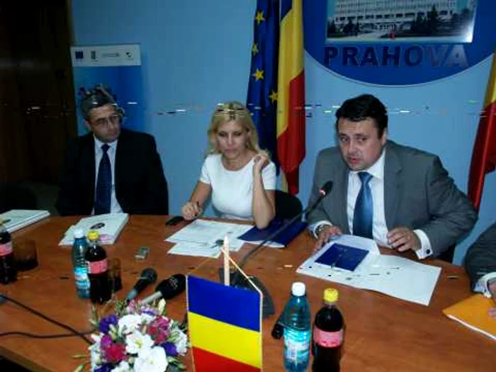 Elena Udrea a semnat, în august, contractul de finanţare pentru lucrările la Parcul Municipal vest