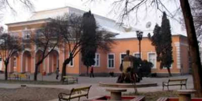 Alba Iulia: Două seri de teatru, dans, muzică şi expoziţii la Galele Studenţeşti