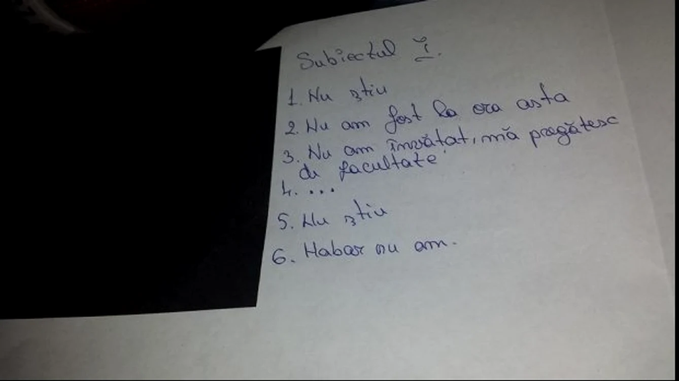 Această elevă din clasa a XII-a se pregătește de facultate