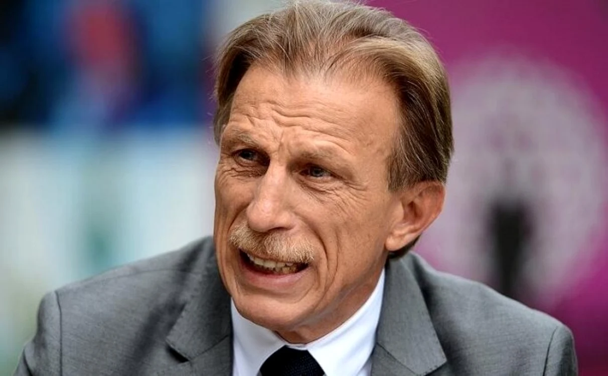 Christoph Daum (68 de ani), şomer după ce a plecat de pe banca României, în septembrie 2017, după doar zece meciuri ca selecţioner