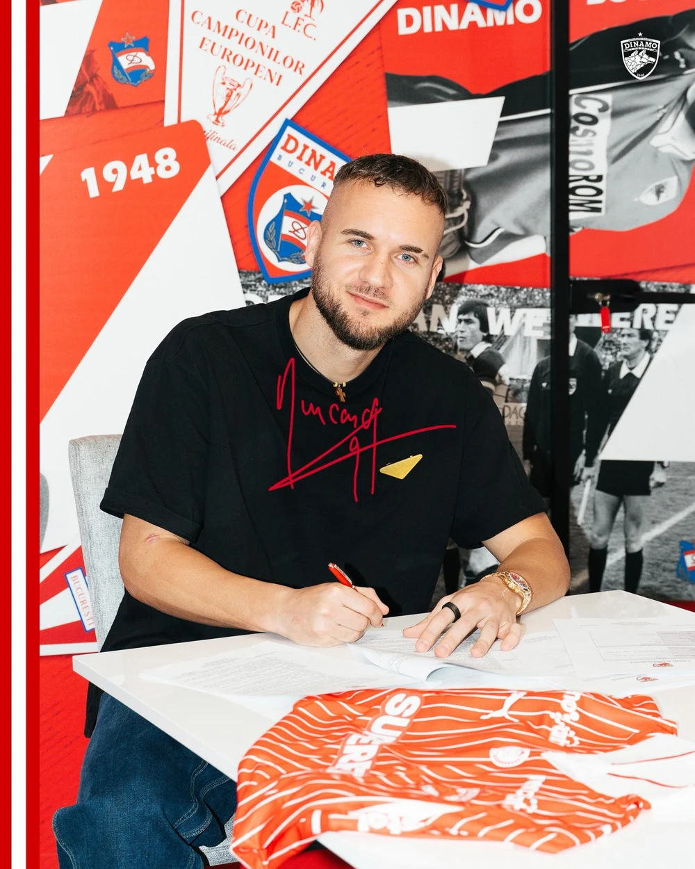 Dinamo atacă titlul cu atacantul păgubit în dosarul Nordis. A ales să poarte pe tricou un număr neobișnuit