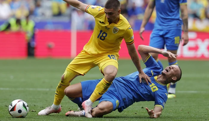 Răzvan Marin (stânga) a pus umărul la victoria României cu Ucraina (FOTO: EPA)