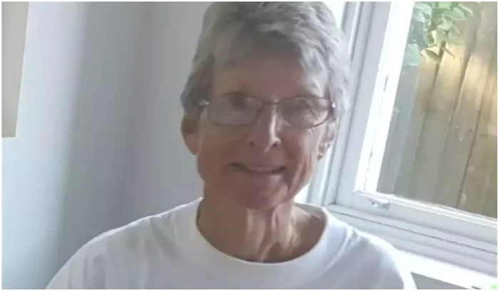 O femeie a murit după ce a fost uitată pe o insulă.