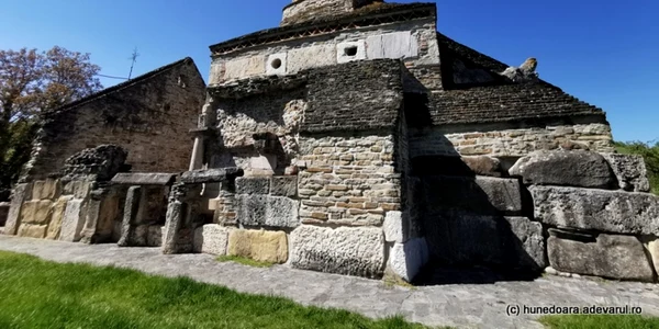 biserica densus foto daniel guta adevarul