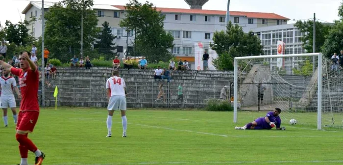 Focşănenii au învins formaţia fin judeţul Neamţ FOTO: CSM Focşani 2007