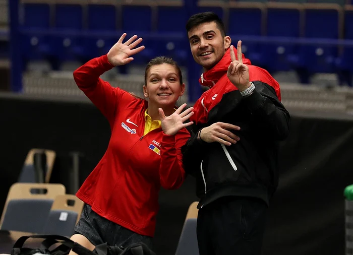 Simona Halep este foarte destinsă în fața aparatului de fotografiatFOTO: Neal Trousdale/ FRT