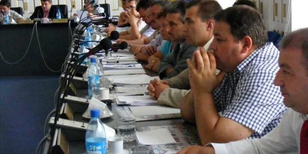 Consilierii judeţeni au aprobat preţurile din agricultură