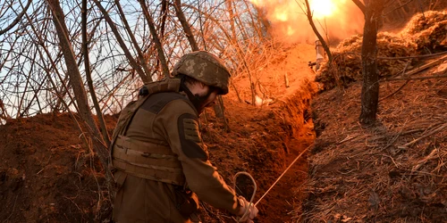 Artilerie ucraineana razboi avdiivka transee foto Profimedia jpeg