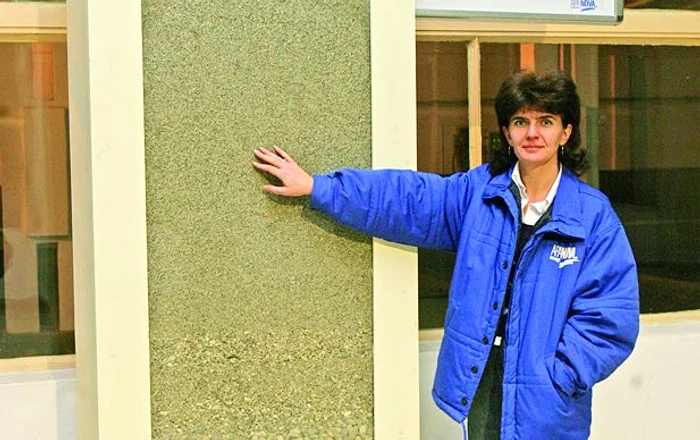 În filtre sunt reţinute          toate sedimentele