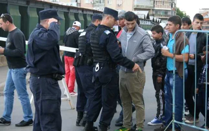 Măsurile de ordine asigurate de jandarmii de la Craiova FOTO IJJ Mehedinţi