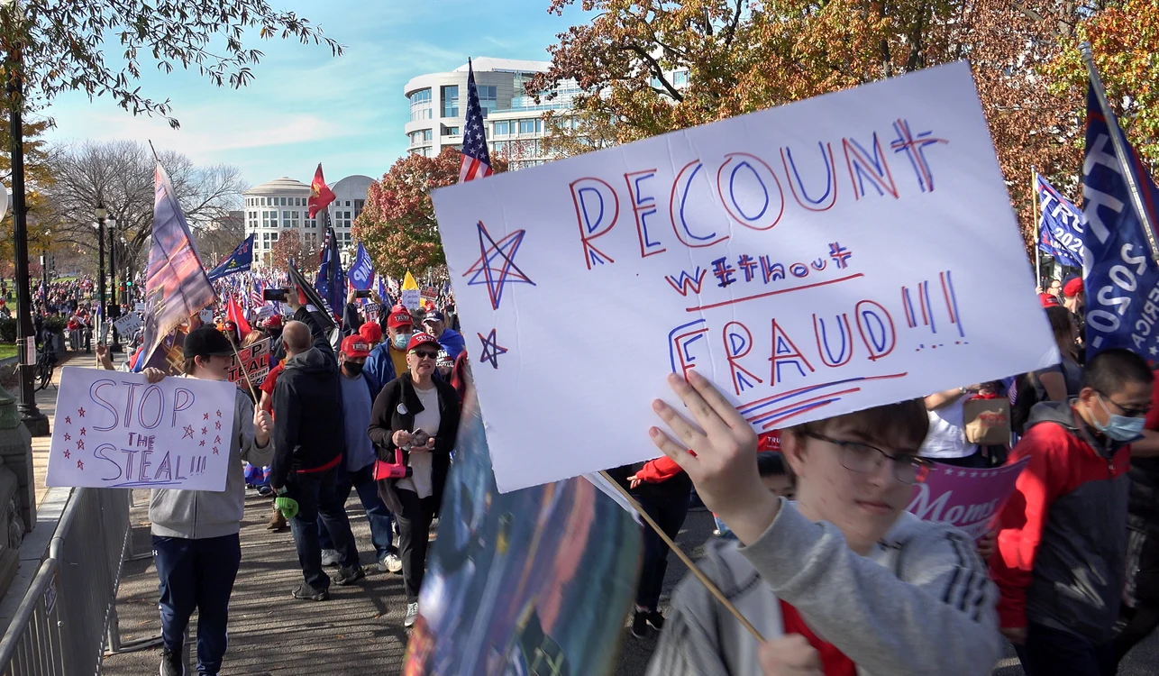 Mulți americani cred că alegerile din 2020 au fost fraudate FOTO SHUTTERSTOCK