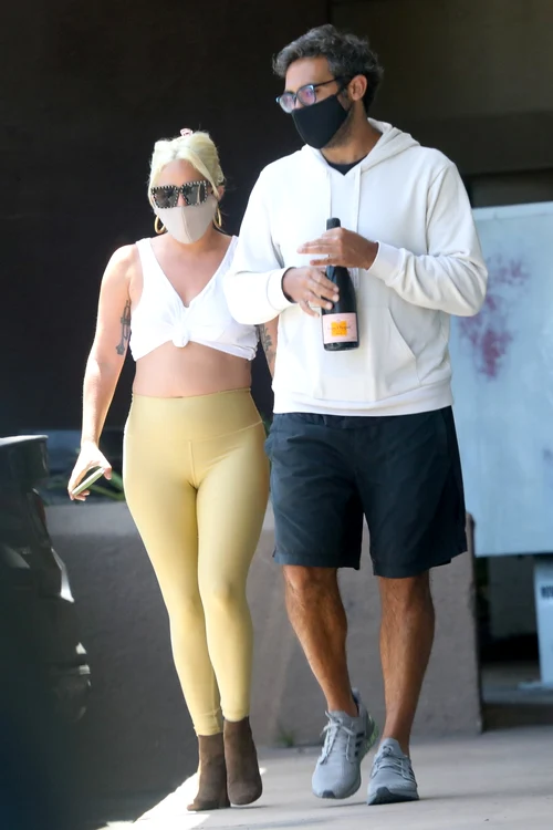 3 lady gaga e insarcinata sau nu 6 jpg jpeg