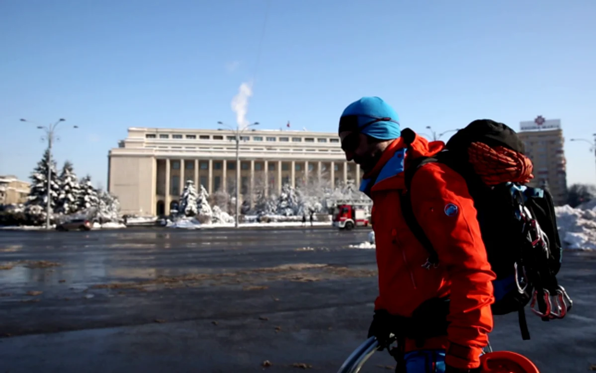 Alpinistul Costin Miu a escaladat ”vârful Victoria”foto: captură