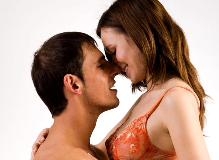 În timpul sexului se eliberează hormonul oxitocină, denumit şi „hormonul dragostei“.www.clickpentrufemei.ro