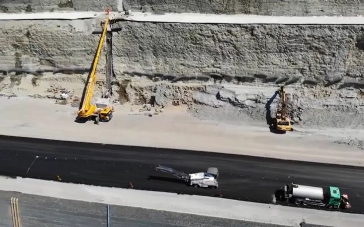 Imagini aeriene de pe Lotul 4 al Autostrăzii Lugoj - Deva. SURSA: CNAIR / Facebook.