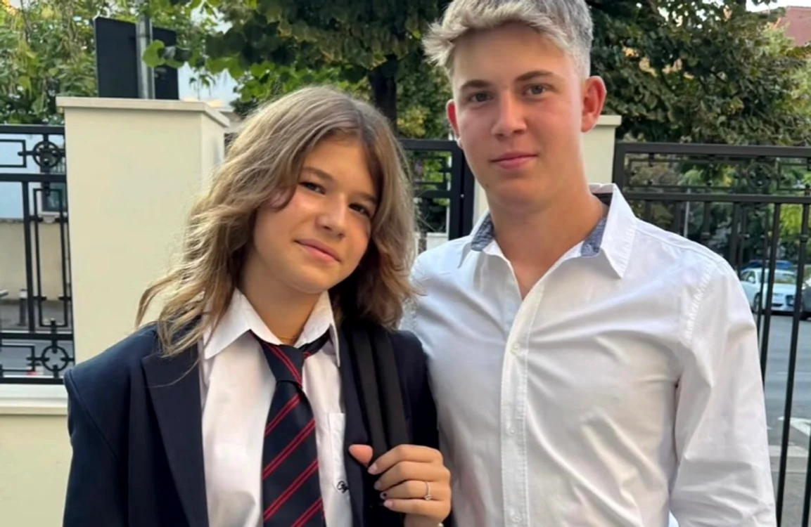 Alesia și Alex, copiii cei mari ai Elei Crăciun foto: Arhivă personală