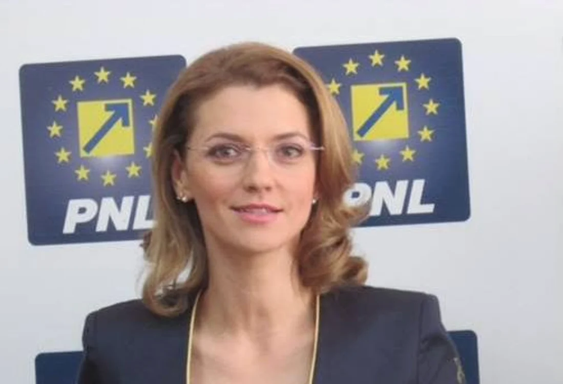Alina Gorghiu se plânge că îi sunt urmărite activităţileFoto Arhivă Personală