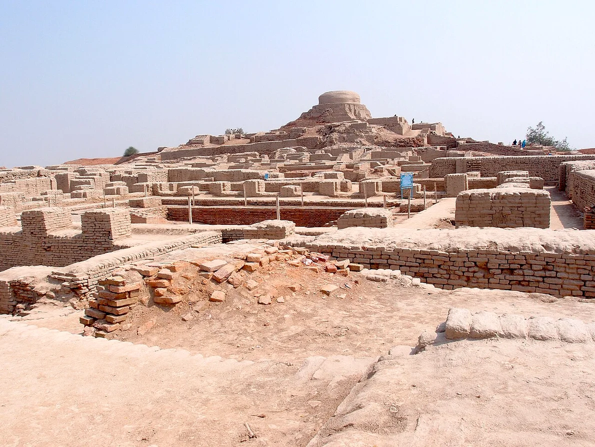 Ruinele de la Mohenjo-daro (© Saqib Qayyum / Wikimedia Commons)
