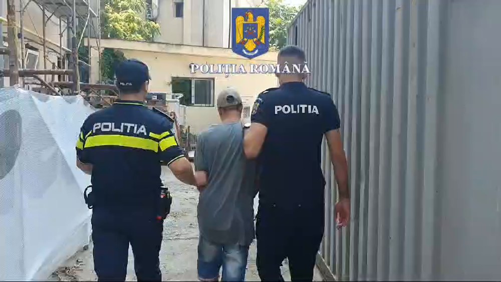 Tânără de 20 ani, amenințată cu un cuțit într-o scară de bloc din Slatina. Cum a fost depistat agresorul