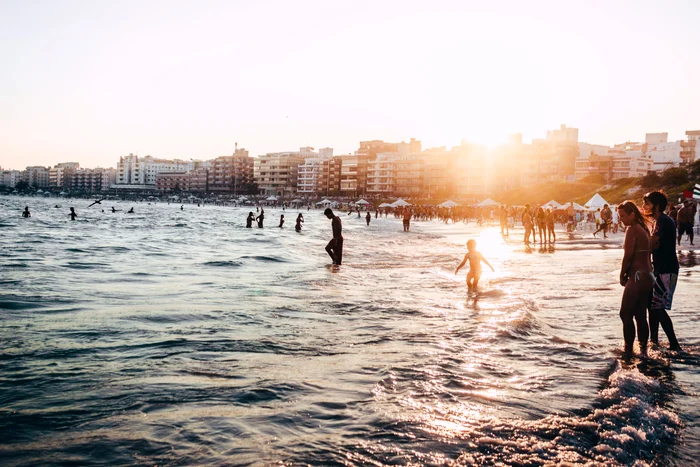 În vacanță ne relaxăm, ”uităm” de dietă, apoi ne simțim vinovațiFOTO: Unsplash.com