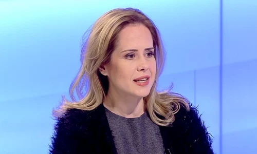 Mihaela Bilic spulberă mitul celor 3 mese pe zi jpeg