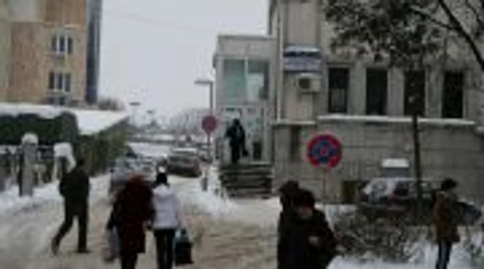 Nova Apaserv susţine că propritarii sunt obligaţi să-şi repare conductele defecte de la subsol 