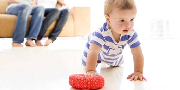 parintii şi bebelusul lor