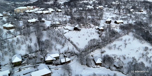 Iarna in satul Cerbal Foto Daniel Guță ADEVĂRUL jpg